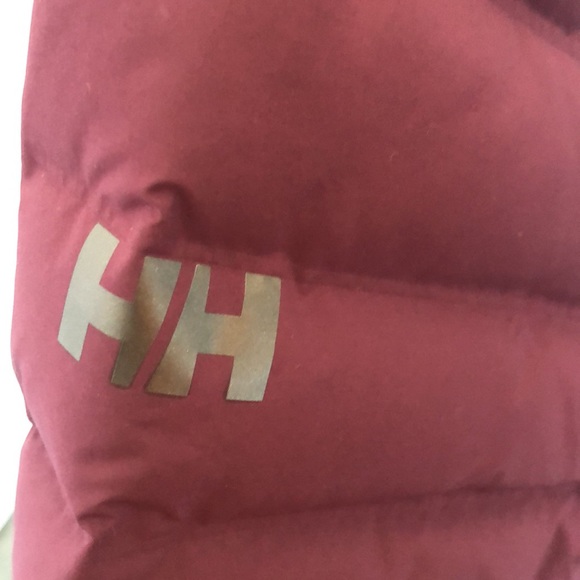 Helly Hansen light burgundy puffer size L - Picture 3 of 3